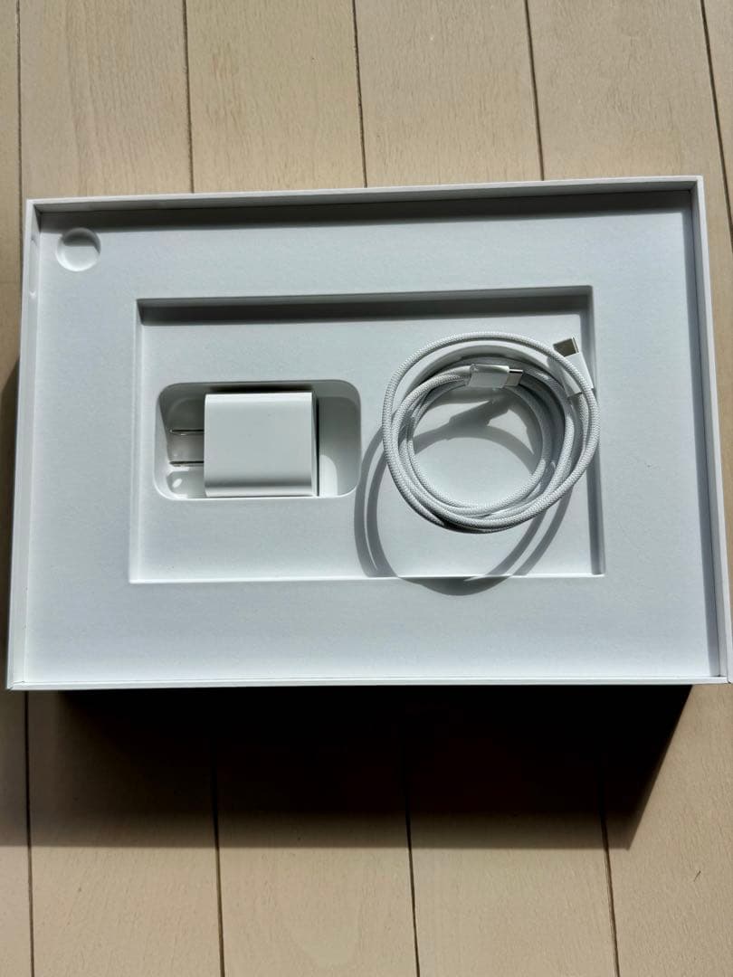 【極美品】iPad 第11世代 256GB イエロー付属品完備【お子様に！ 】