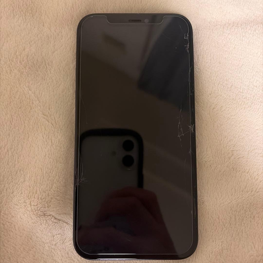 iPhone 12 画面ひび有り