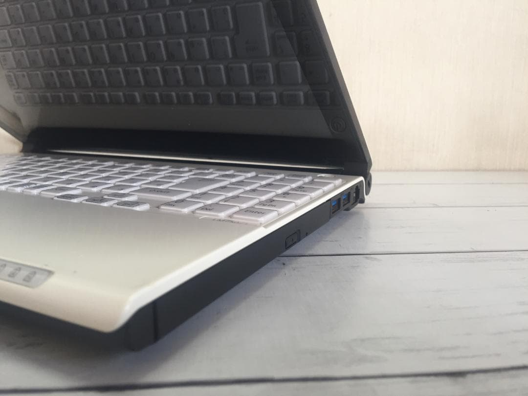 NEC PC-LM750JS613.3型/8G/Office2024/win11