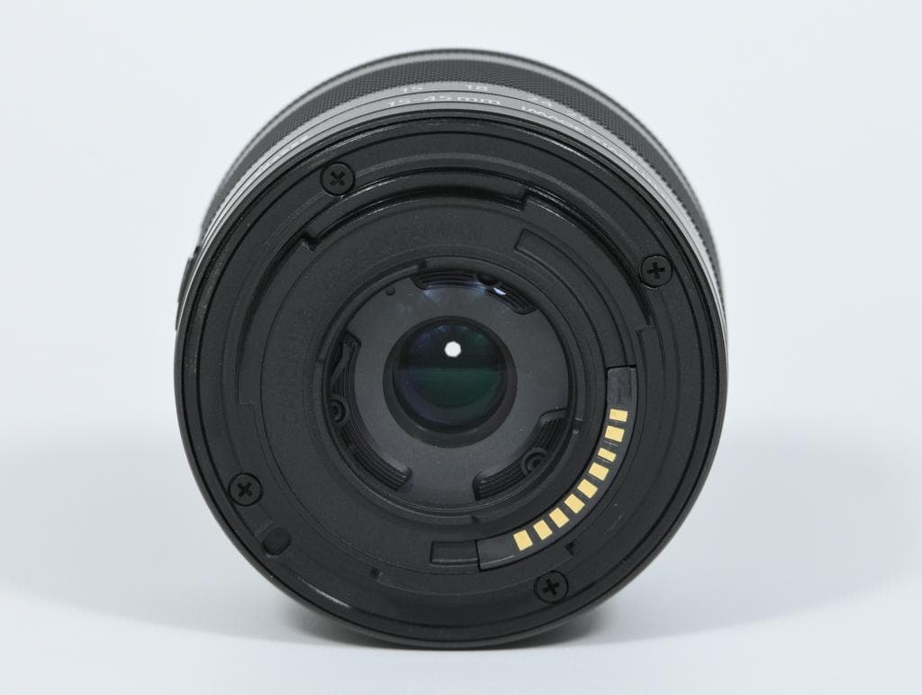 【ほぼ新品】 キヤノン　Canon EOS M100 ダブルレンズキット