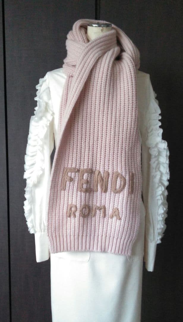 フェンディ　ロゴ入ヴァージンウールマフラー