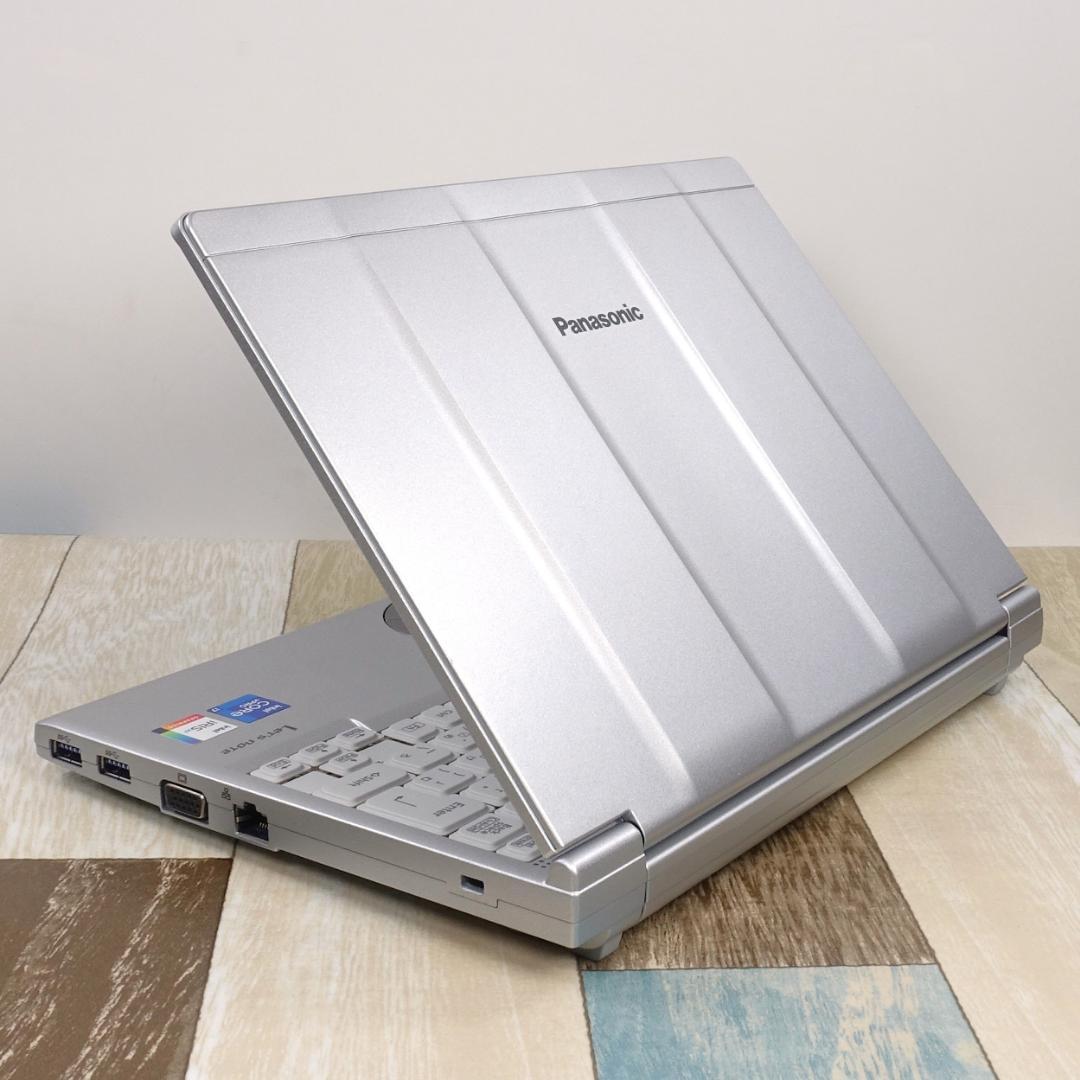 極美品のバリ速モバイル✨１１世代コアｉ７に超高速ＳＳＤ５１２ＧＢ＆１６ＧＢメモリ