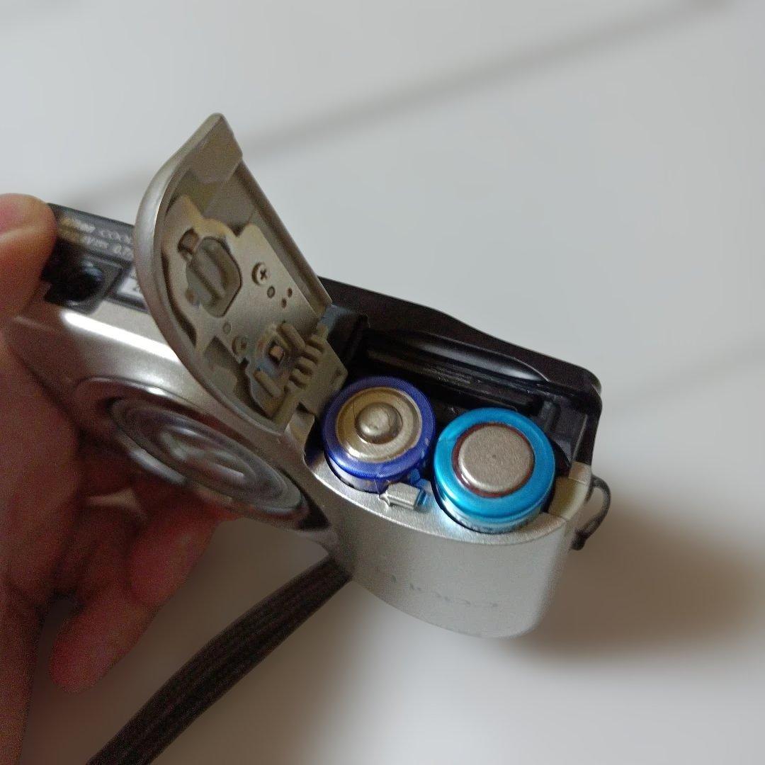 Nikon COOLPIX A10 コンパクトデジタルカメラ シルバー