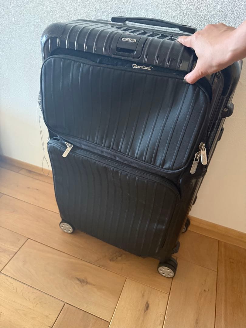 【訳あり】RIMOWA SALSA DELUXE HYBRID 廃盤