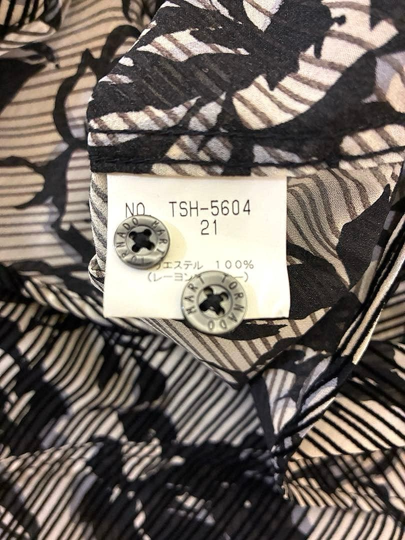 TORNADO MART フロッキー加工 ブラックローズ モノトーンシャツ