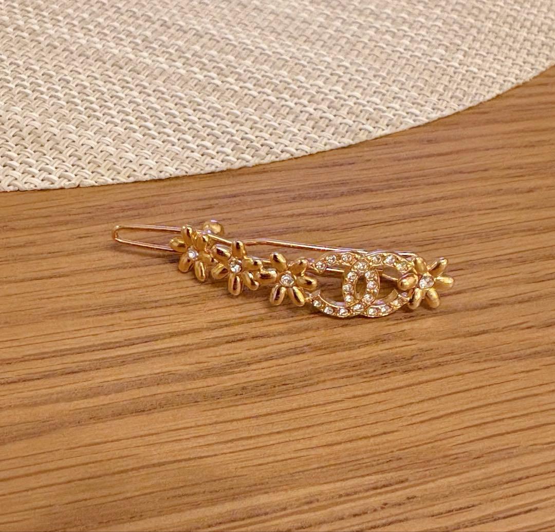 CHANEL✨フラワーモチーフ ヘアアクセサリー