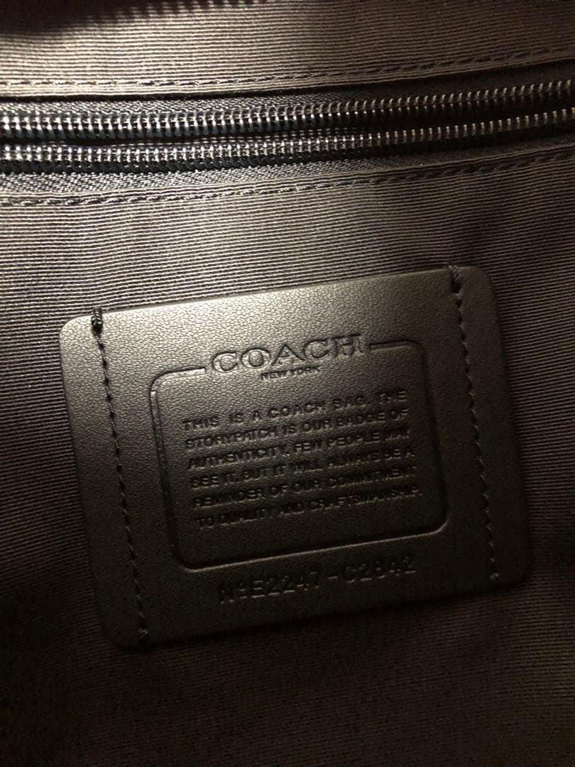 COACH レッド トートバッグ 外ポケット付き