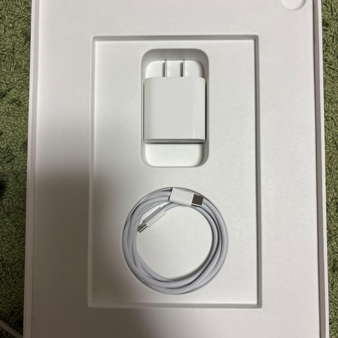 こ*✩様 11インチiPad Air（M3）256GWi-Fi