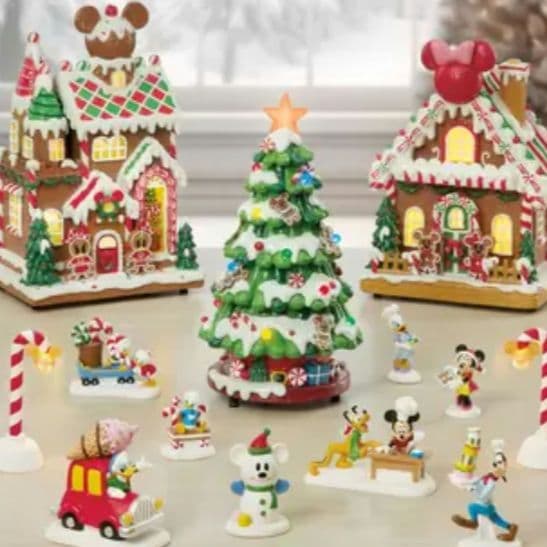 超メルカリ市価格 コストコ ディズニー クリスマス ヴィレッジ 2025