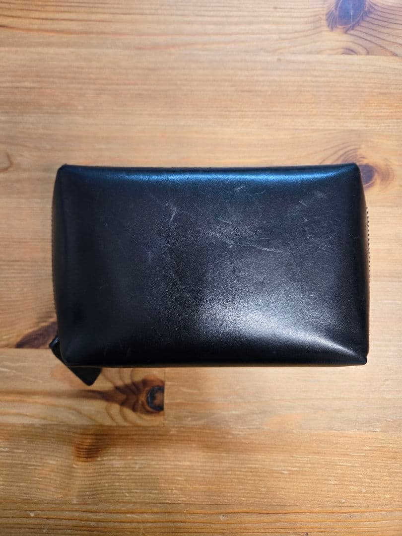 Drip レザースクエアポーチ - Mサイズ ブラック