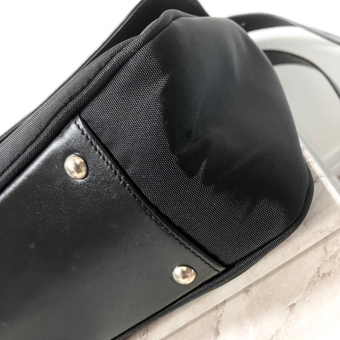 美品✨ゴールドファイル×メルセデスベンツ コラボ レザー ショルダーバッグ