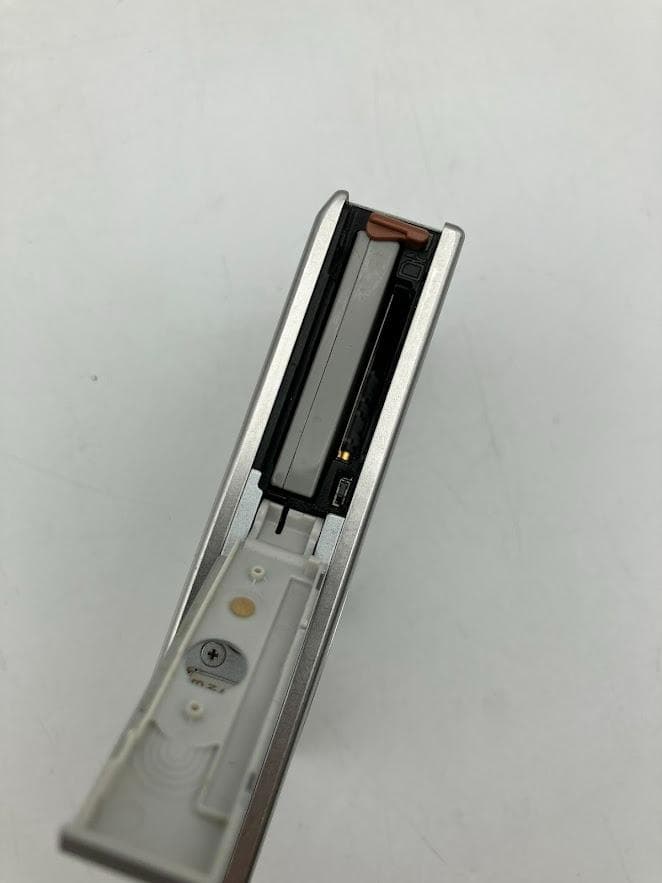 Canon IXY Digital10 デジタルカメラ　７．１メガピクセル