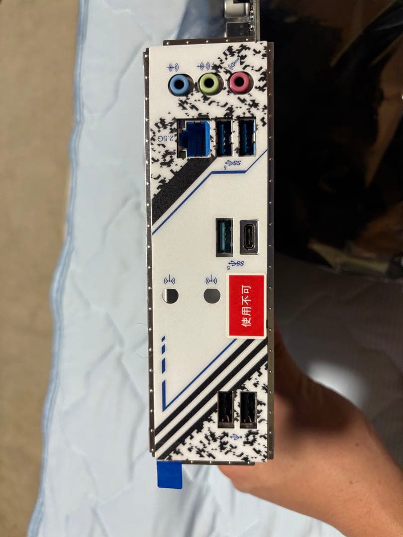 ASROCK B760マザーボード Intel i7-13700F搭載