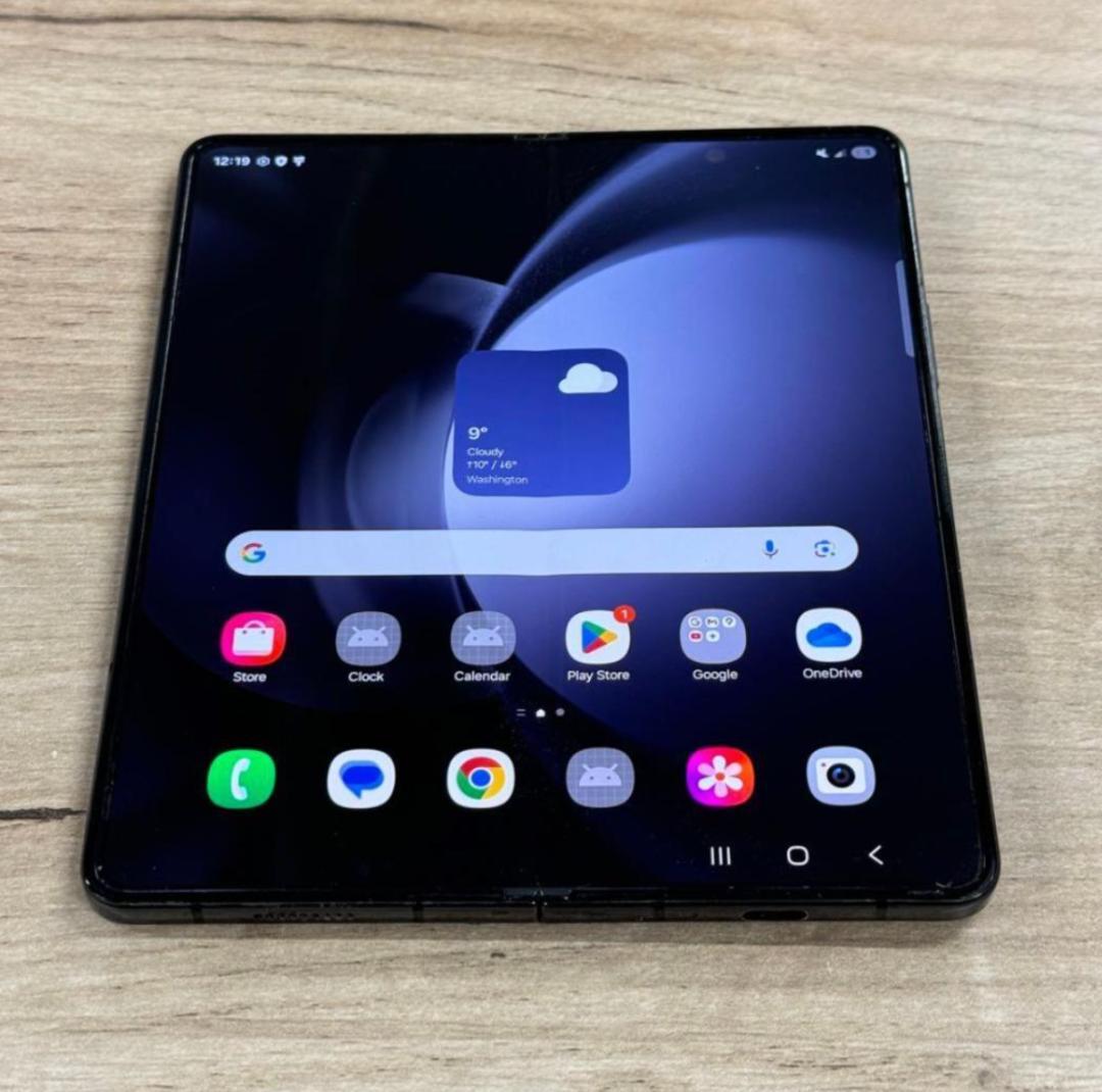 【超美品】Android Galaxy Fold 5｜256gb｜SIMフリー