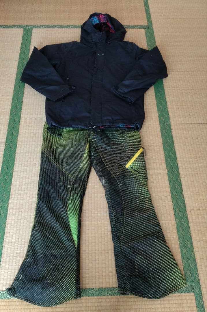 Oakley スノーボードウェアパンツのみ
