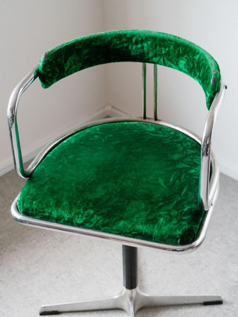 70's vintage 回転アームチェア ベロア 昭和レトロ　ポップ