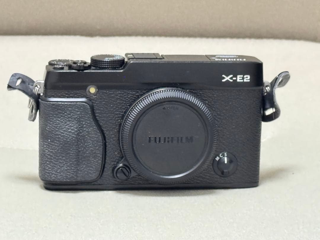 Fujifilm X-E2 中古本体　おまけ付き