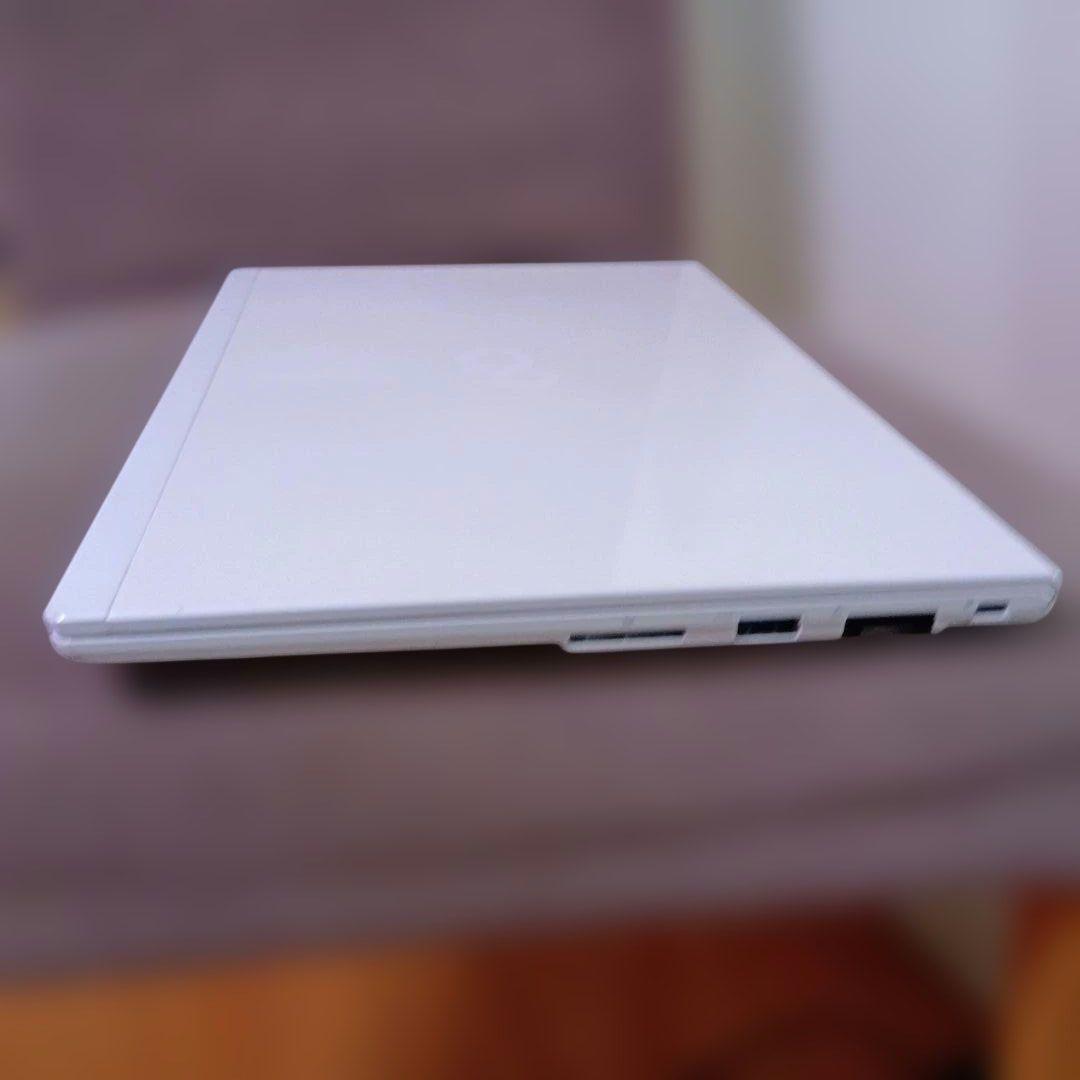 Z② 富士通　ＦＭＶＵ9B3WDA　UH90/B3