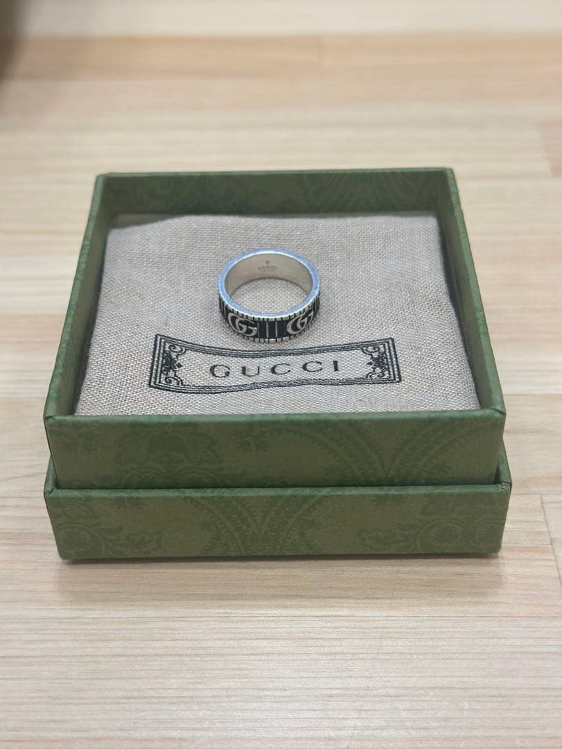 あ*】様 Gucci シルバー ロゴリング