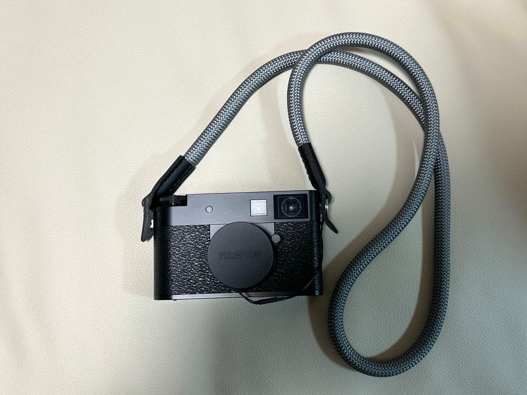 fujifilm x-half ブラック　中古美品　保護フィルムおまけ