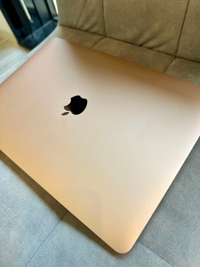 MacBook Air 2020 13インチ Core i3 ゴールド