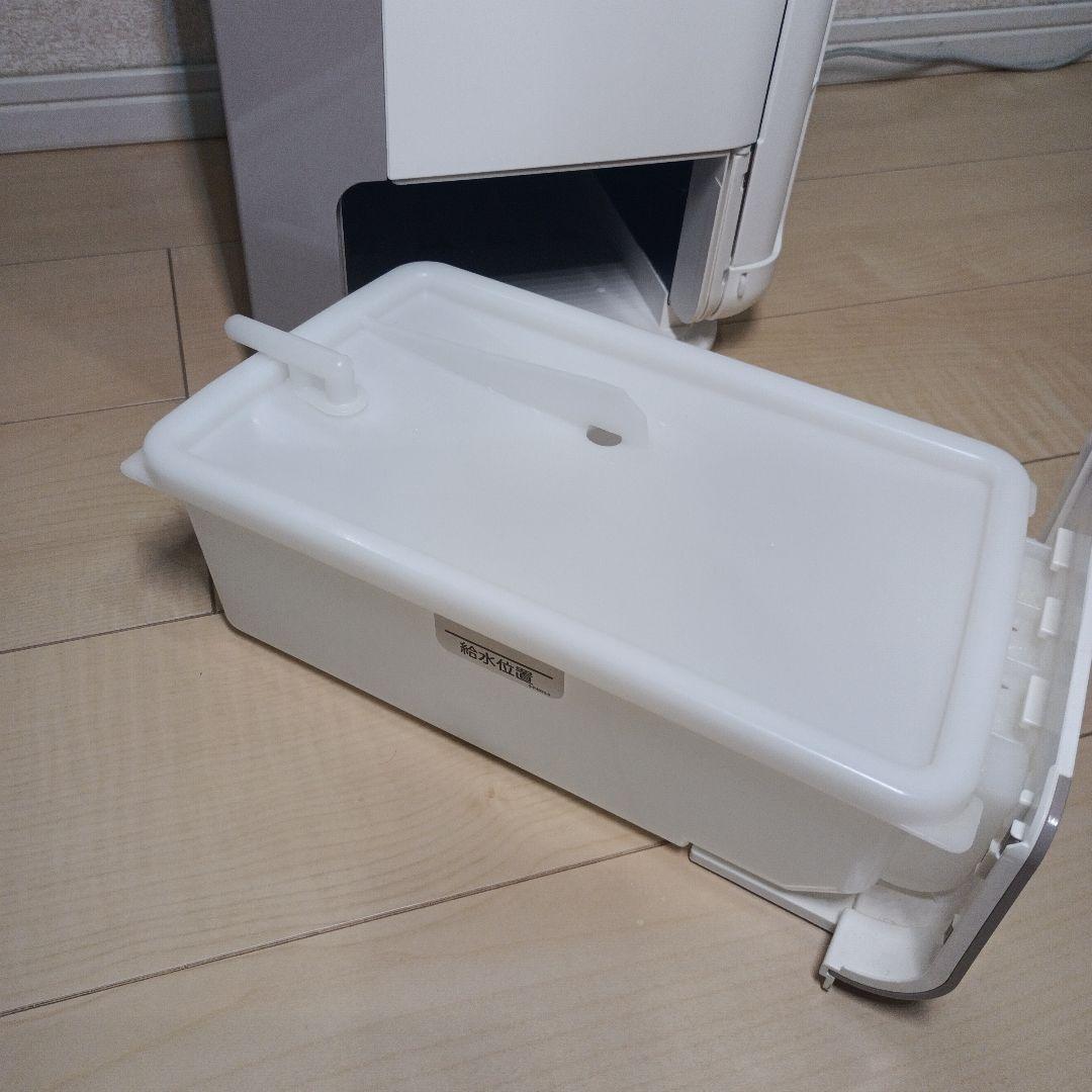 美品 HITACHI 「クリエア」加湿空気清浄機EP-NVG90