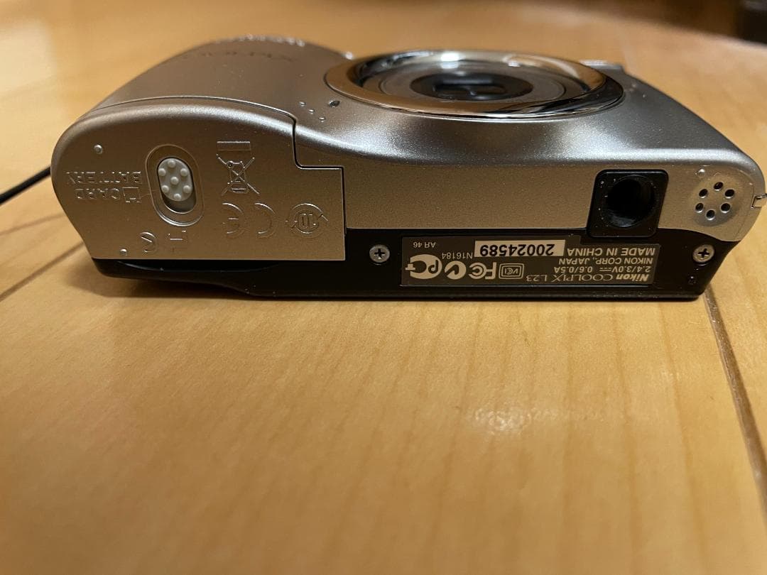 Nikon COOLPIX L23 コンパクトデジタルカメラ　電池駆動　ニコン