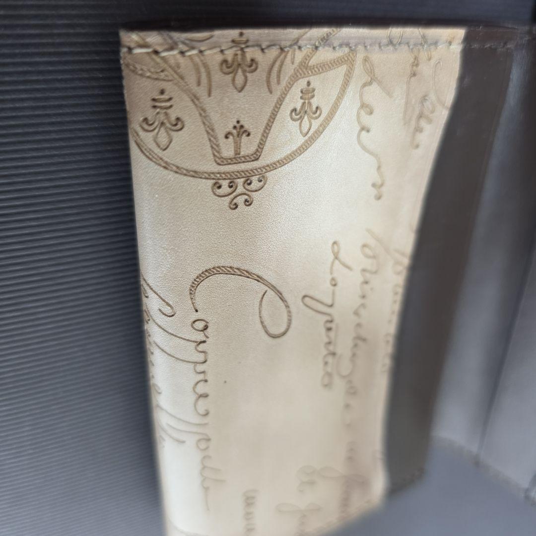 【最終値下】ベルルッティ　名刺入れ　定価10万円　完売限定色　箱つき