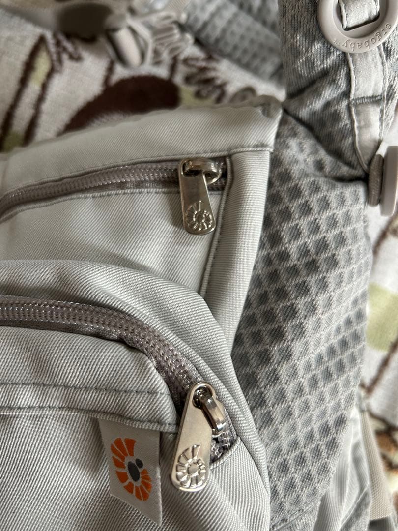 【比較的綺麗です】　エルゴベビー オムニブリーズ　 グレー 抱っこ紐