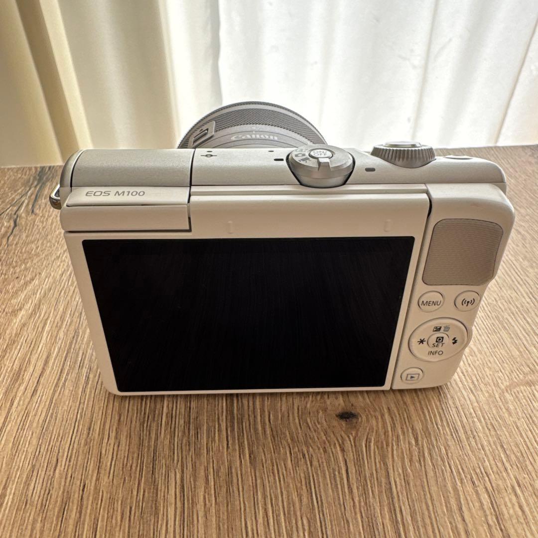 Canonミラーレス一眼カメラEOS M100