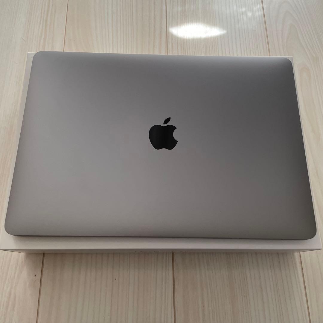Apple MacBook Air M1 16GB、256GB SSD