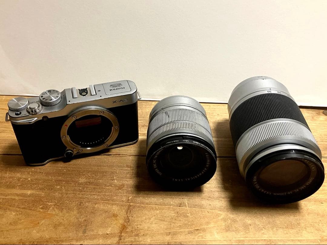 ナ*ナ様 FUJIFILM X-A2 ミラーレスカメラセット/レンズ2種/本体ジ