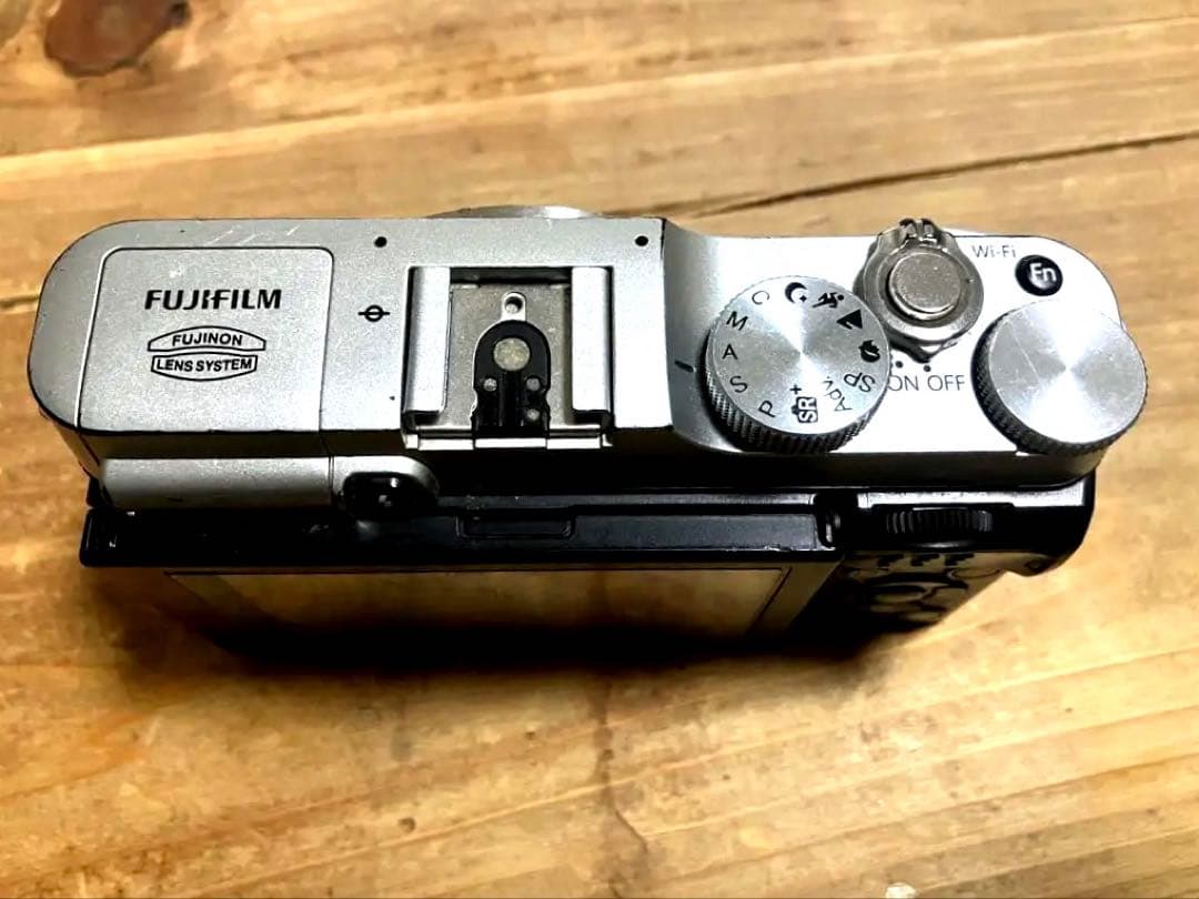 ナ*ナ様 FUJIFILM X-A2 ミラーレスカメラセット/レンズ2種/本体ジ