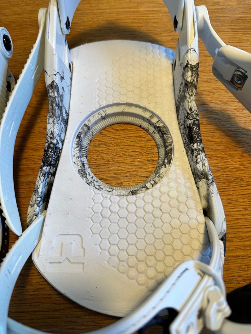 19-20モデル UNION FALCOR サイズM ビンディング