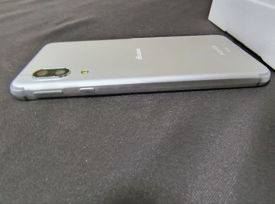 AQUOS　Sense3 SH02M