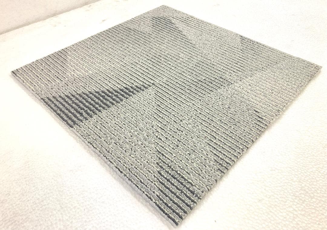 東栄ペット　タイルカーペット　４８枚　新品・未使用　国内メーカー　正規品