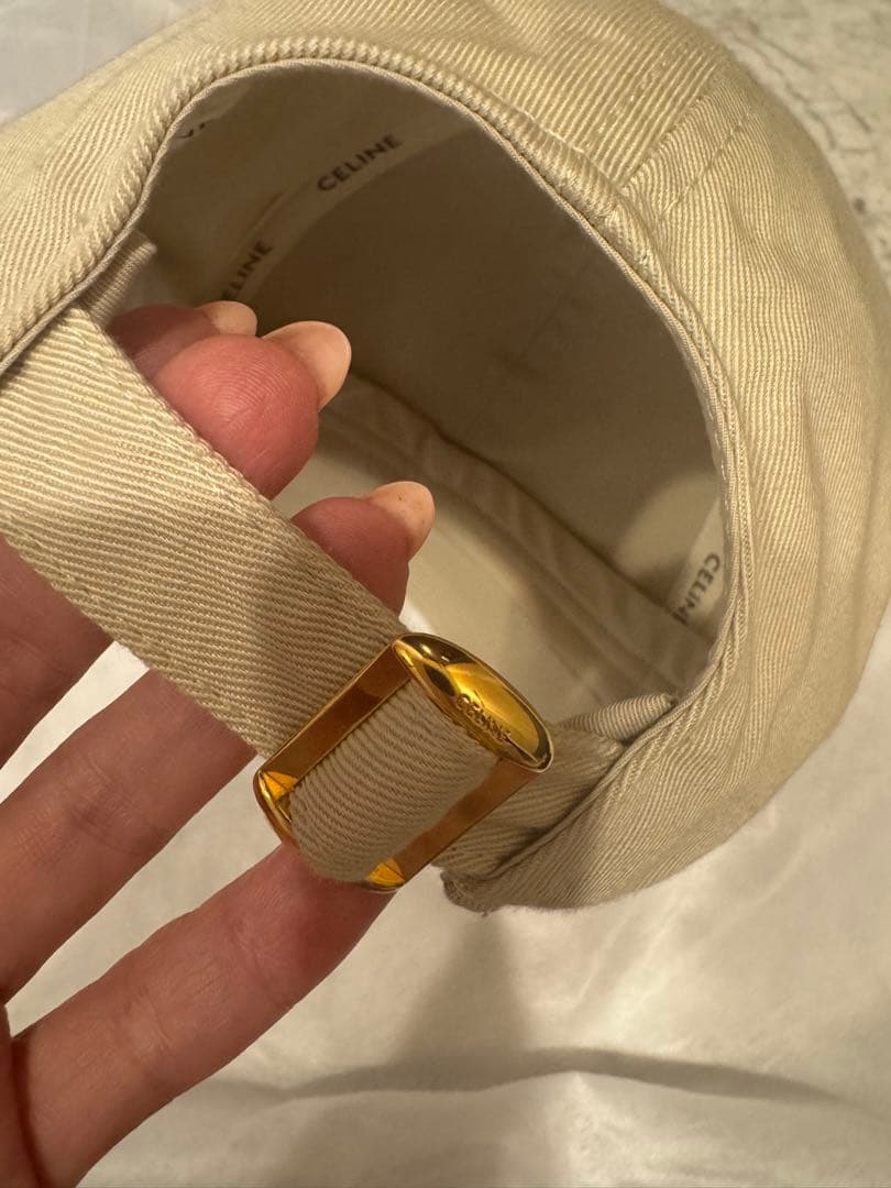 【美品・CELINEベージュキャップ・今夏購入】コットン・刺繍ロゴキャップ L