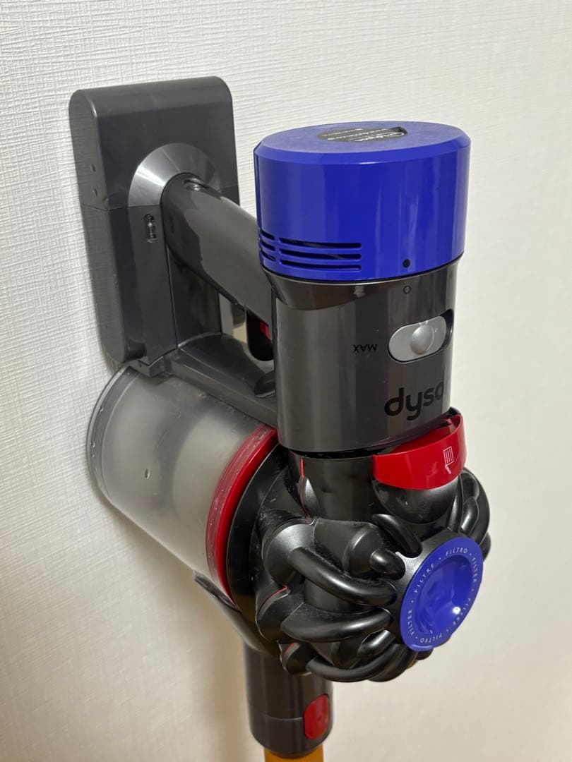 美品　Dyson SV10スティック&ハンディ　稼働28分　付属品新品多数