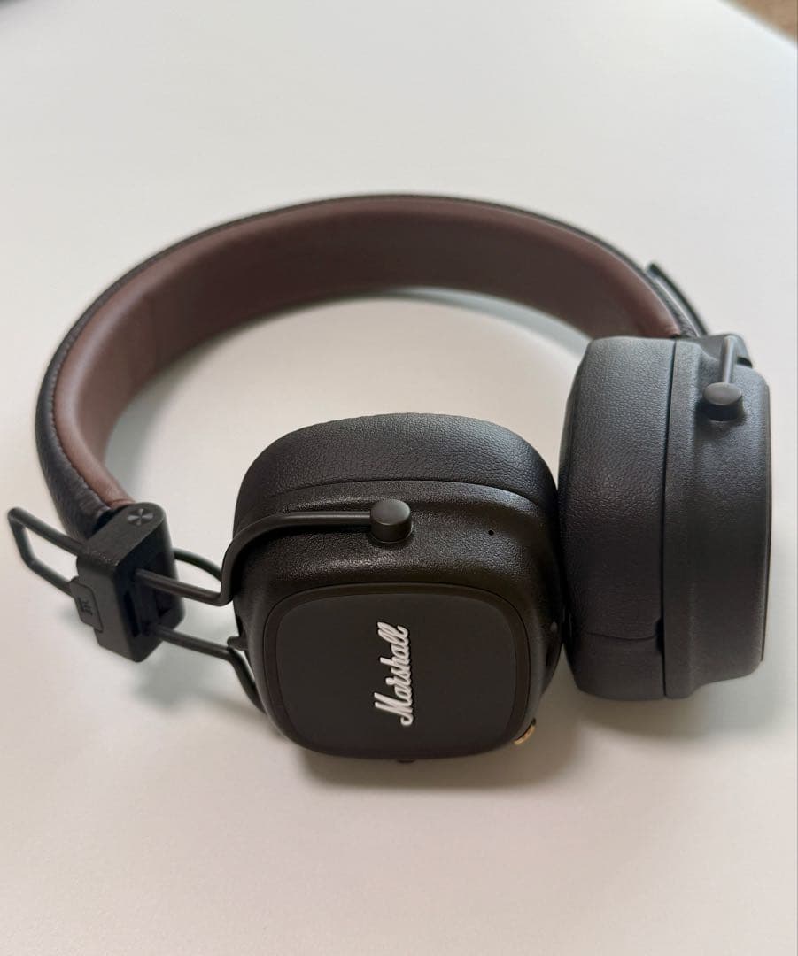 Marshall ワイヤレスオンイヤーヘッドホン Major Ⅳ ブラウン