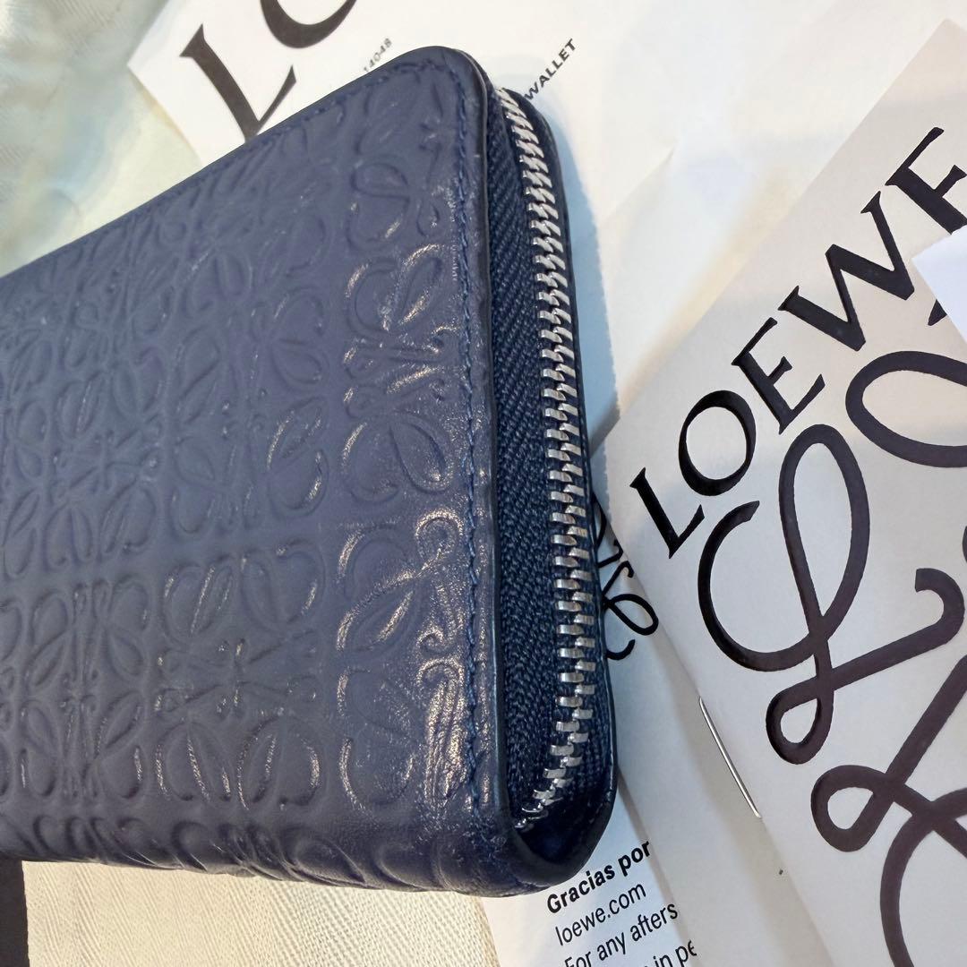 LOEWE長財布