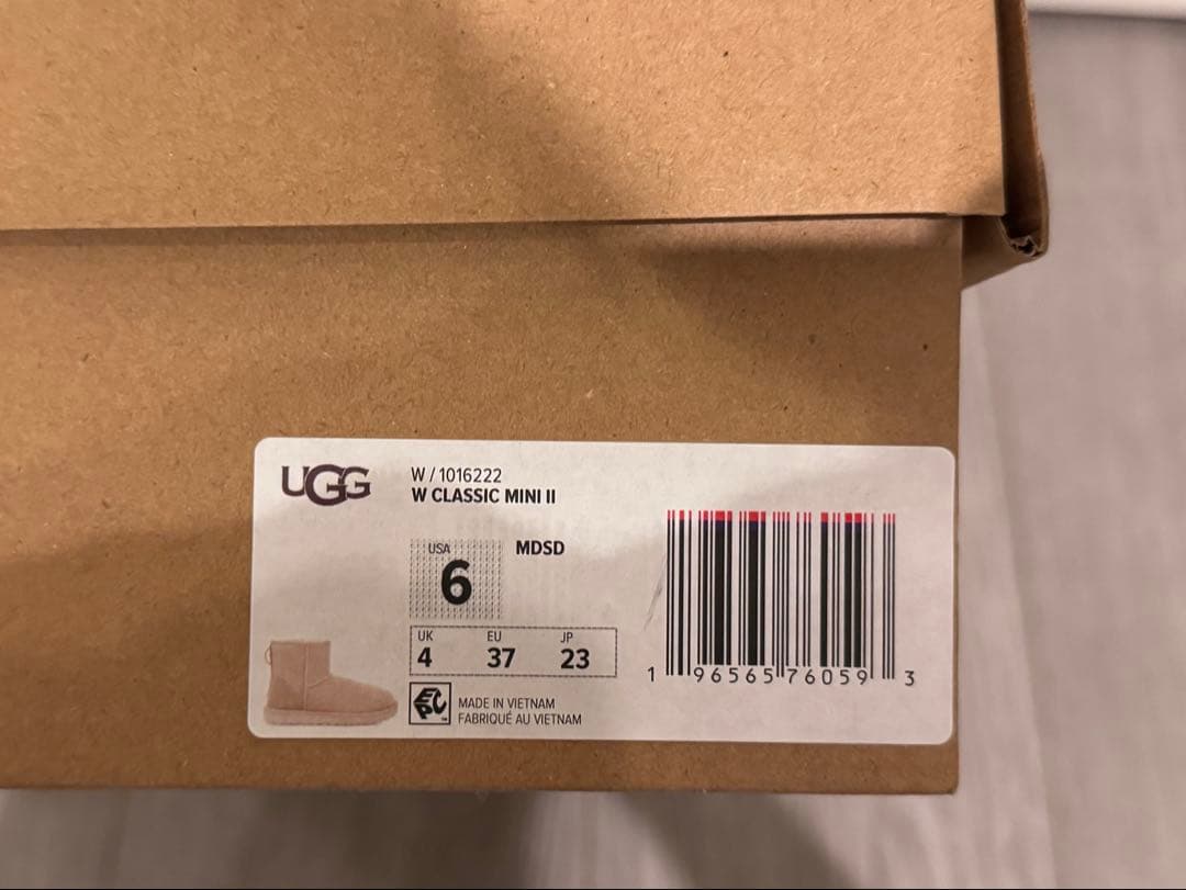 UGG アグ　ブーツ　クラシックミニ　Classic Mini II