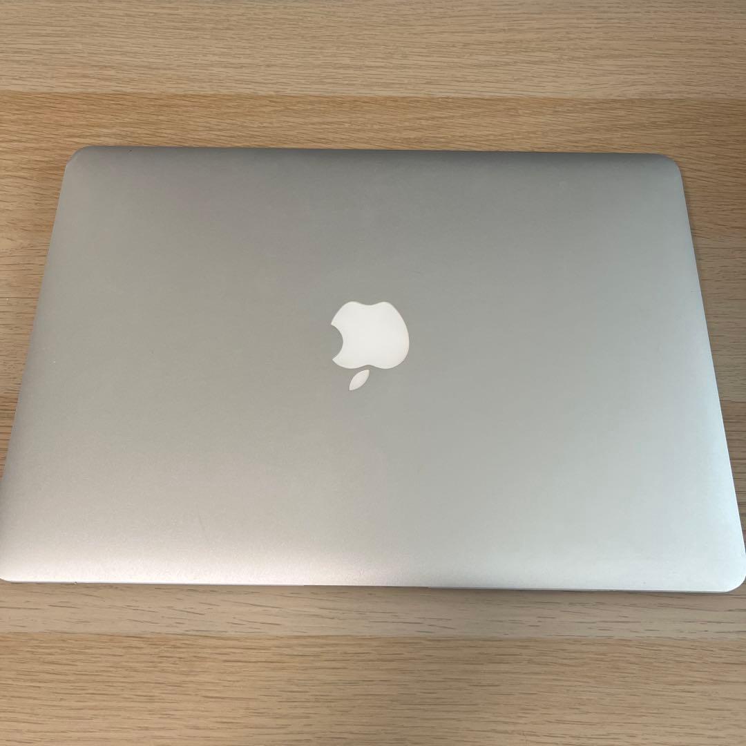 MacBook 251GB ストレージ 充電器付き