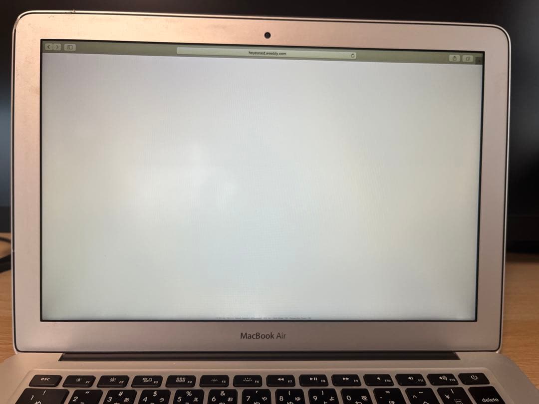 MacBook 251GB ストレージ 充電器付き