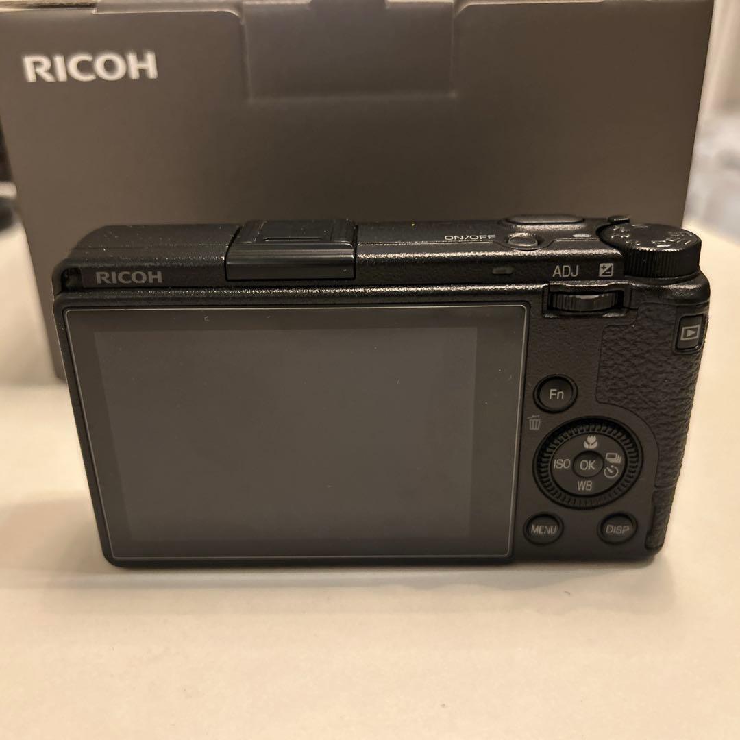RICOH GRⅢX