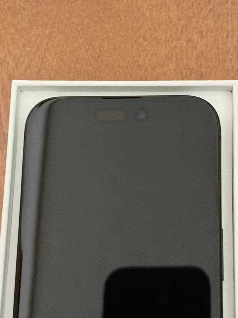 iPhone 15 Pro 128GB ブラックチタニウム SIMフリー 美品