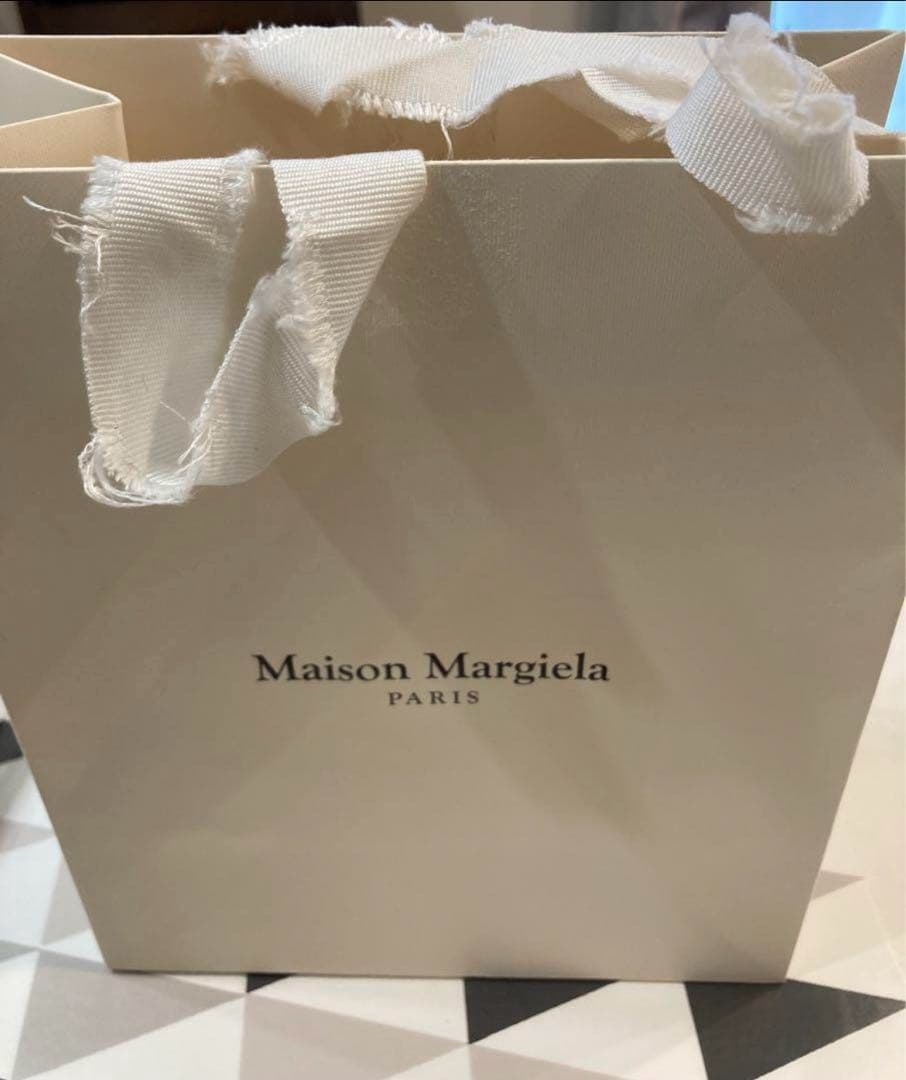 メゾンマルジェラ 二つ折り財布 ブラック