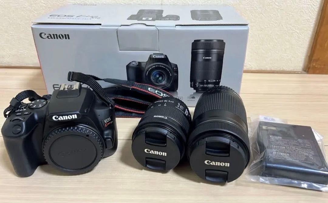 Canon kiss X10標準&望遠ダブルレンズセット