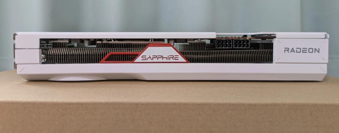グラフィックボード・グラボ・ビデオカード SAPPHIRE PURE Radeon RX 7700 XT