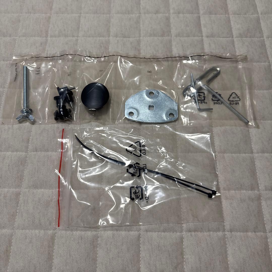 Amazonベーシック モニターアーム 32インチ (11.3kgまで対応)