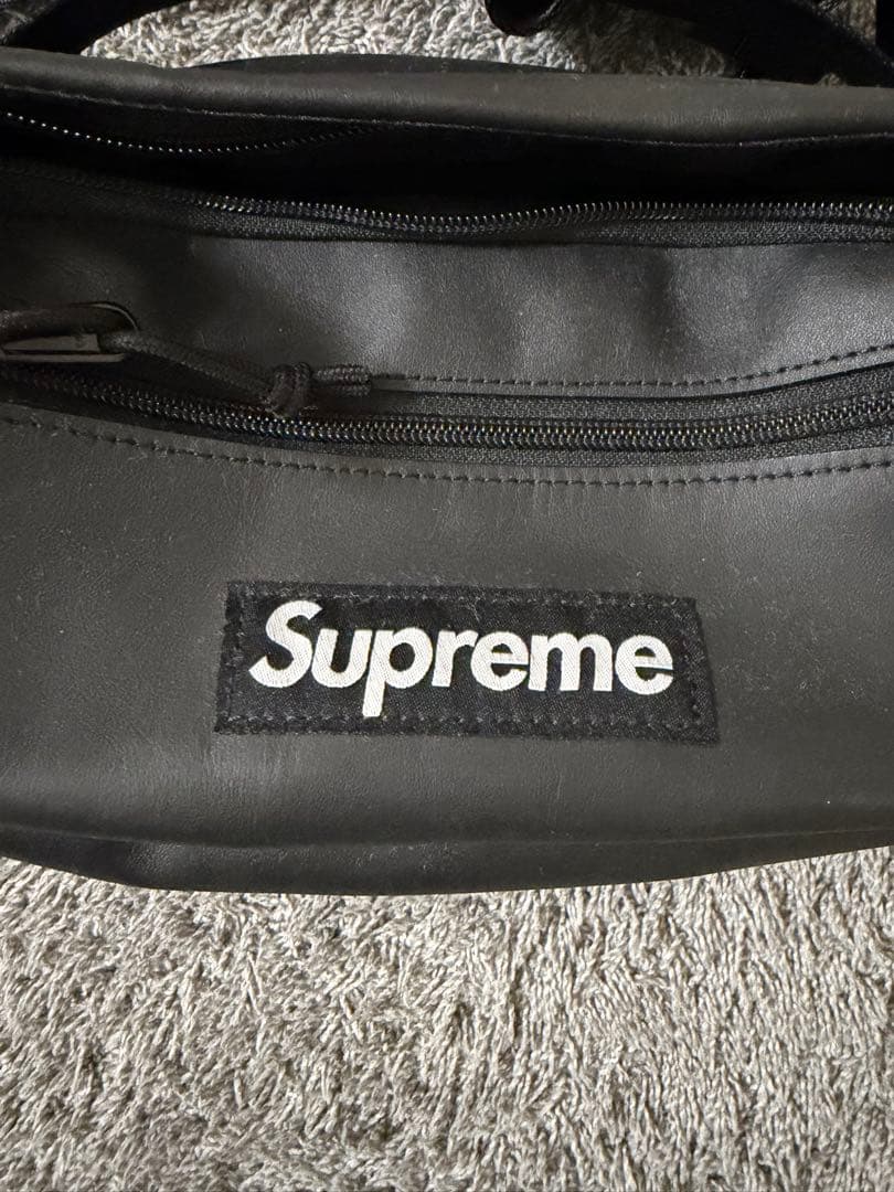 【美品】Supreme 23FW ボディバッグ ウエストバッグ　ブラック